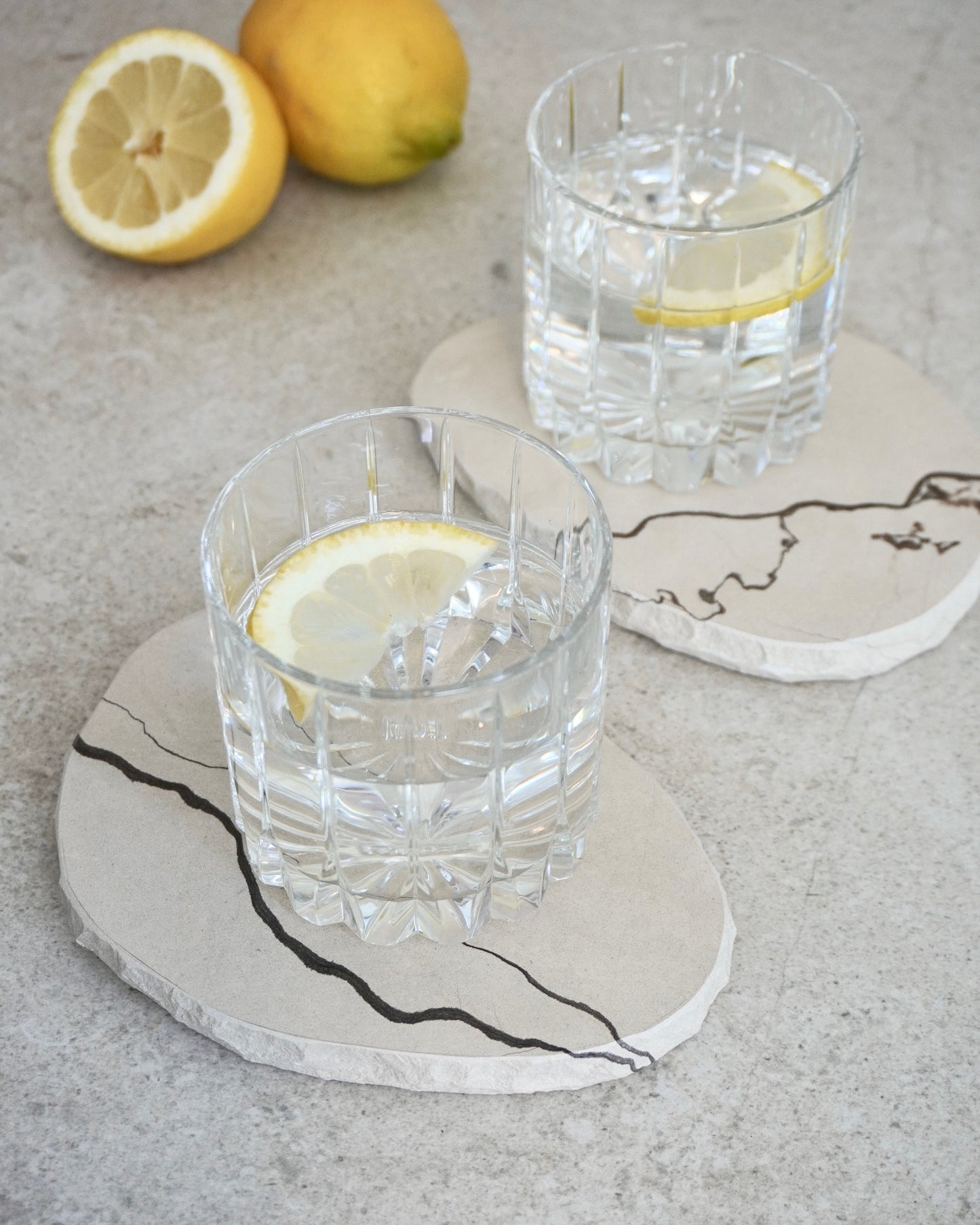 2er Set Untersetzer Iva mit Gläsern und Zitrone