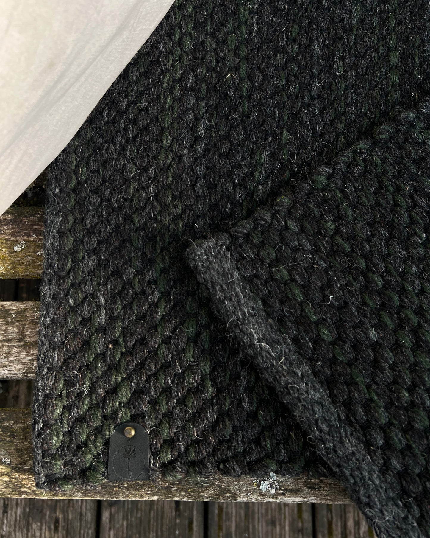 Bankauflage Alenka anthrazit Detailansicht Vorder/Rückeite