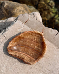 Dekorative Schale Zora in organischer Form aus Calcit