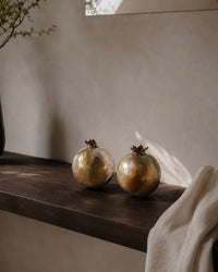 Goldener Granatapfel Nevena aus Keramik
