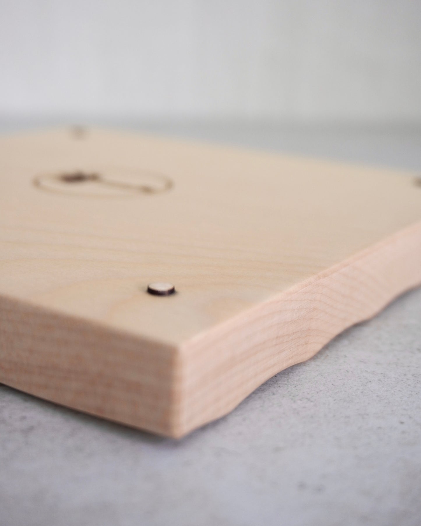 Topfuntersetzer Zoja in Ahorn mit Faltenrelief Unterseite