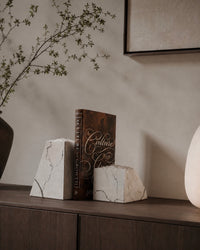Rok bookend made of solid natural stone, 2-piece set.
